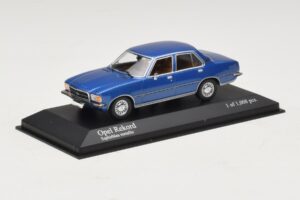 Opel Rekord D Sininen Metallinen Minichamps 1:43 400044002 Metalli — kuva 2 / 4