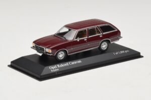 Opel Rekord D Caravan Punainen Minichamps 1:43 400044012 Metalli — kuva 2 / 4