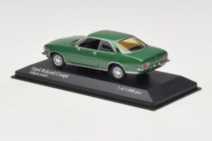 Opel Rekord D Coupé Vihreä Metallinen Minichamps 1:43 400044022 Metalli — kuva 3 / 4