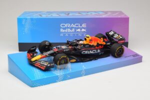 Oracle Red Bull Racing RB18 #11 S. Perez Miami GP 2022 Minichamps 1:18 113220511 Metalli — kuva 7 / 7