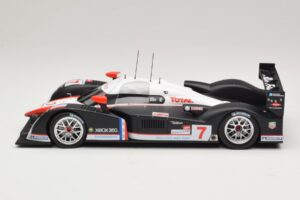 Peugeot 908 HDi FAP LMP1 #7 M. Gene / N. Minassian / J. Villeneuve 24 Hours of Le Mans 2007 Minichamps 1:18 150071207 Metalli — kuva 3 / 6