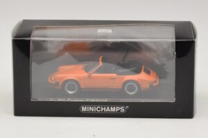 Porsche 911 930 Carrera Cabriolet Oranssi Minichamps 1:43 430062038 Metalli — kuva 4 / 4