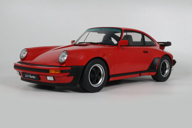 Porsche 911 930 Turbo 3.3 India Red GT Spirit 1:8 GTS802301 Hartsi