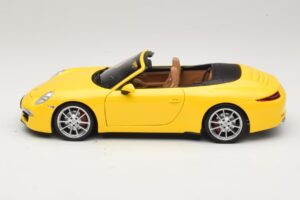 Porsche 911 991 Carrera S Avoauto Keltainen Minichamps 1:18 100061031 Metalli — kuva 4 / 8