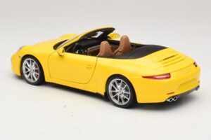 Porsche 911 991 Carrera S Avoauto Keltainen Minichamps 1:18 100061031 Metalli — kuva 7 / 8