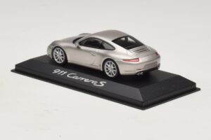 Porsche 911 991 Carrera S Hopea Metallic Minichamps 1:43 WAP0200130C Metalli — kuva 3 / 4