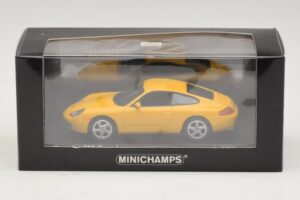 Porsche 911 991 Carrera Keltainen Minichamps 1:43 410060221 Metalli — kuva 4 / 4