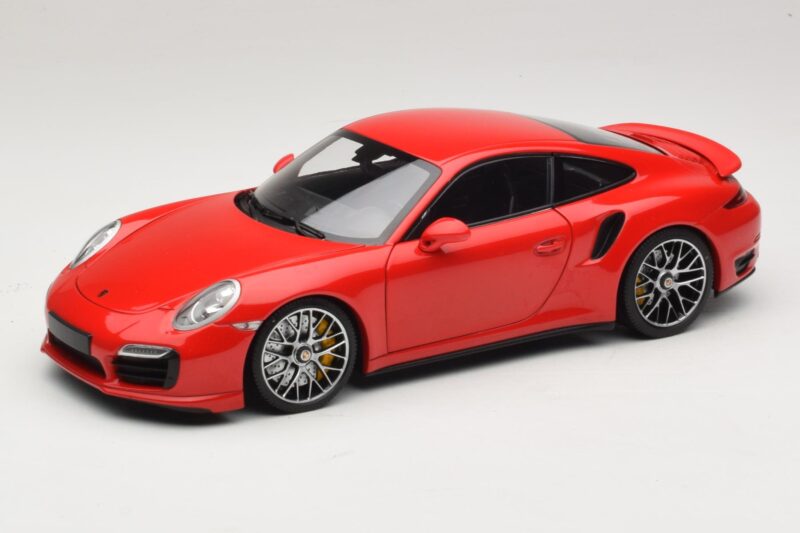 Porsche 911 991 Turbo S Punainen Minichamps 1:18 110062320 Metalli