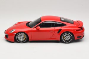Porsche 911 991 Turbo S Punainen Minichamps 1:18 110062320 Metalli — kuva 4 / 8