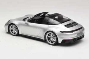 Porsche 911 992 Targa 4 GTS Hopea Minichamps 1:18 WAP0211460RTRG Metalli — kuva 5 / 6