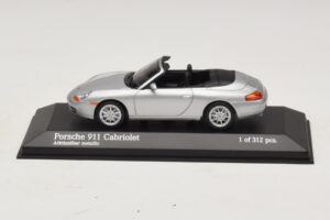 Porsche 911 996 Avoauto Hopea Metallinen Minichamps 1:43 400061091 Metalli