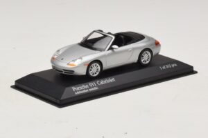 Porsche 911 996 Avoauto Hopea Metallinen Minichamps 1:43 400061091 Metalli — kuva 2 / 4