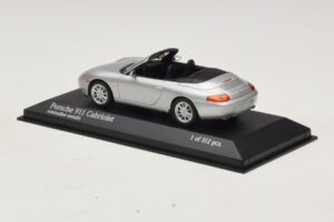 Porsche 911 996 Avoauto Hopea Metallinen Minichamps 1:43 400061091 Metalli — kuva 3 / 4
