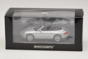 Porsche 911 996 Avoauto Hopea Metallinen Minichamps 1:43 400061091 Metalli — kuva 4 / 4