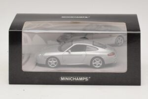 Porsche 911 996 Carrera 40-Vuotisjuhla Hopea Minichamps 1:43 436061070 Metalli — kuva 4 / 5
