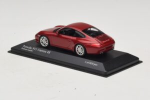 Porsche 911 997 Carrera 4S Red Metallic Minichamps 1:43 400066422 Metalli — kuva 3 / 4