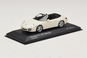 Porsche 911 997 Carrera 4S Avoauto Valkoinen Minichamps 1:43 400066431 Metalli — kuva 2 / 4