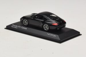 Porsche 911 997 Carrera Black Edition Minichamps 1:43 400066425 Metalli — kuva 3 / 4