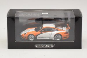 Porsche 911 997 GT3 R Hybrid Presentation 2010 Minichamps 1:43 410108900 Metalli — kuva 4 / 4