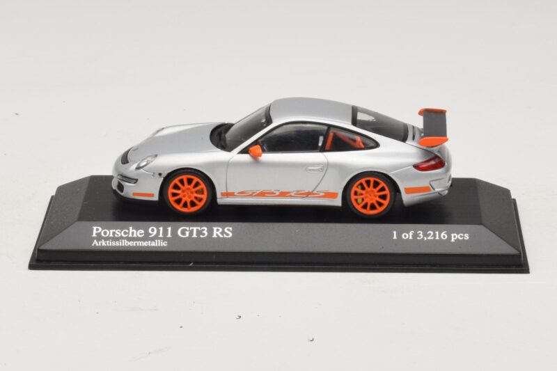Porsche 911 997 GT3 RS Hopea Minichamps 1:43 Porsche 911 997 GT3 RS Hopea Minichamps 1:43 400066000 Metalli