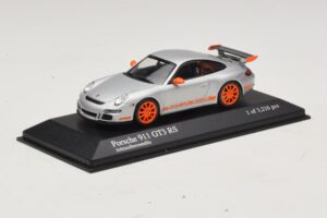 Porsche 911 997 GT3 RS Hopea Minichamps 1:43 400066000 Metalli — kuva 2 / 4