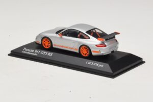 Porsche 911 997 GT3 RS Hopea Minichamps 1:43 400066000 Metalli — kuva 3 / 4