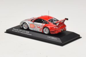 Porsche 911 997 GT3 RSR GT2 #80 S. Neiman / D. Law 24 Hours of Le Mans 2010 Minichamps 1:43 410106980 Metalli — kuva 3 / 4
