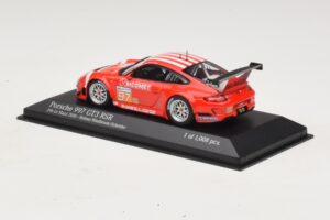 Porsche 911 997 GT3 RSR GT2 #97 M. Holzer / R. Westbrook 24 Hours of Le Mans 2010 Minichamps 1:43 410106997 Metalli — kuva 3 / 4