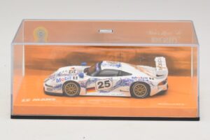 Porsche 911 GT1 #25 B. Wollek / T. Boutsen / H-J. Stuck 24 Hours of Le Mans 1996 Minichamps 1:43 403966625 Metalli — kuva 4 / 5