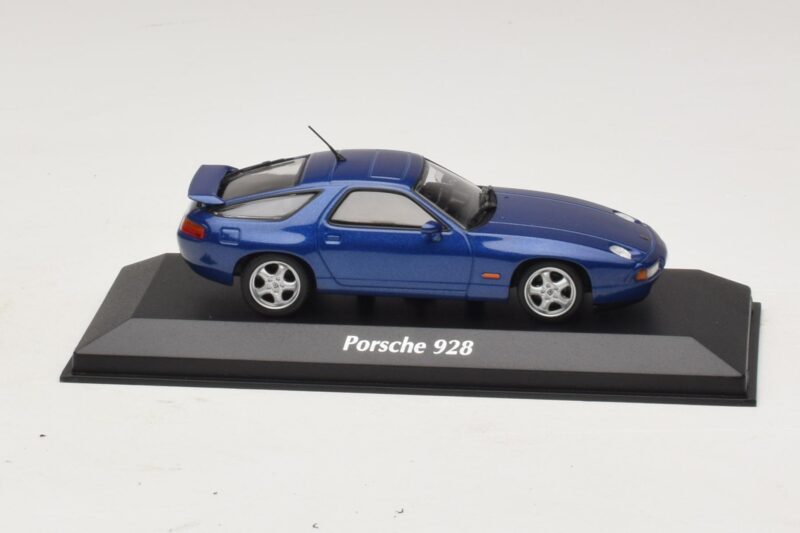 Porsche 928 Sininen Metallic Maxichamps 1:43 Porsche 928 Sininen Metallic Maxichamps 1:43 940068101 Metalli