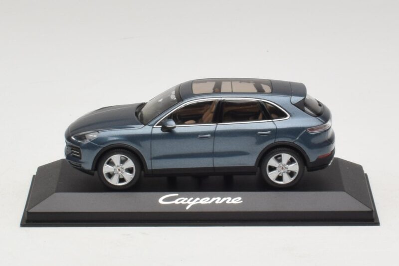 Porsche Cayenne E3 Blue Metallic Minichamps 1:43 WAP0203110J Metalli