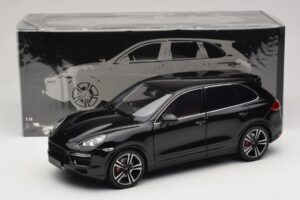 Porsche Cayenne Turbo S 92A Musta Metallinen Minichamps 1:18 110062100 Metalli — kuva 8 / 8