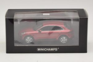 Porsche Macan 95B Punainen Metallic Minichamps 1:43 410062600 Metalli — kuva 4 / 4