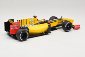 Renault R30 Showcar #11 R. Kubica F1 2010 Minichamps 1:18 150100081 Metalli — kuva 2 / 6