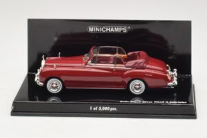 Rolls-Royce Silver Cloud II Avoauto Punainen Minichamps 1:43 436134930 Metalli