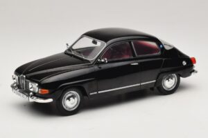 Saab 96 V4 Musta MCG 1:18 MCG18063 Metalli