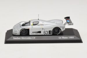 Sauber Mercedes C9 #63 J. Mass / M. Reuter / S. Dickens Winners 24 Hours of Le Mans 1989 Minichamps 1:43 B66041033 Metalli
