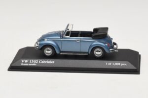 Volkswagen 1302 Avoauto Sininen Metallinen Minichamps 1:43 430055042 Metalli