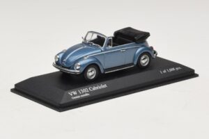 Volkswagen 1302 Avoauto Sininen Metallinen Minichamps 1:43 430055042 Metalli — kuva 2 / 4