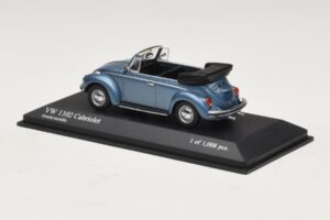 Volkswagen 1302 Avoauto Sininen Metallinen Minichamps 1:43 430055042 Metalli — kuva 3 / 4