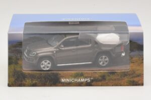 Volkswagen Amarok Ruskea Metallinen Minichamps 1:43 436058361 Metalli — kuva 5 / 5