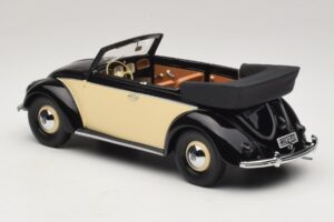 Volkswagen Beetle Avoauto Musta Kerma Minichamps 1:18 107054131 Hartsi — kuva 5 / 6
