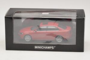 Volkswagen Jetta Mk6 Punainen Minichamps 1:43 400059001 Metalli — kuva 4 / 4
