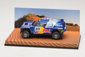 Volkswagen Race Touareg Red Bull #317 Jälleenmyyjän Erikoismalli 2005 Minichamps 1:43 7LO099400PD317 Metalli