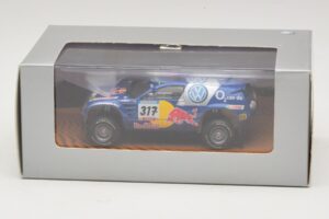 Volkswagen Race Touareg Red Bull #317 Jälleenmyyjän Erikoismalli 2005 Minichamps 1:43 7LO099400PD317 Metalli — kuva 5 / 5