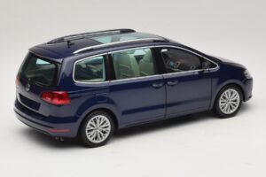 Volkswagen Sharan Blue Metallic Minichamps 1:18 110051000 Metalli — kuva 3 / 8