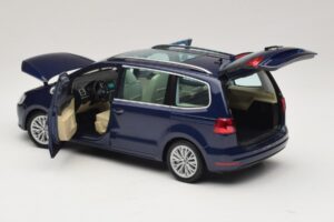 Volkswagen Sharan Blue Metallic Minichamps 1:18 110051000 Metalli — kuva 7 / 8