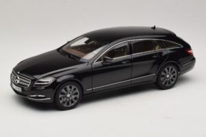 Mercedes CLS Shooting Brake X218 Obsidian Black Metallic Norev 1:18 183944 Metalli