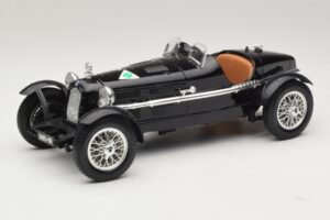 Alfa Romeo 8C Monza Musta Bburago 1:18 3014-P1 Metalli