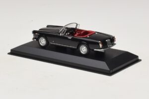 Alfa Romeo Giulia Spider Musta Minichamps 1:43 400120730 Metalli — kuva 3 / 5